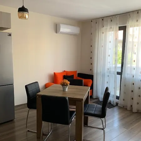 New Luxury Apartment *